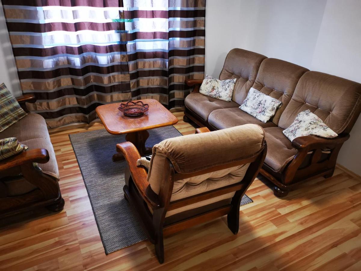 Mate Apartman Gyula Exteriör bild