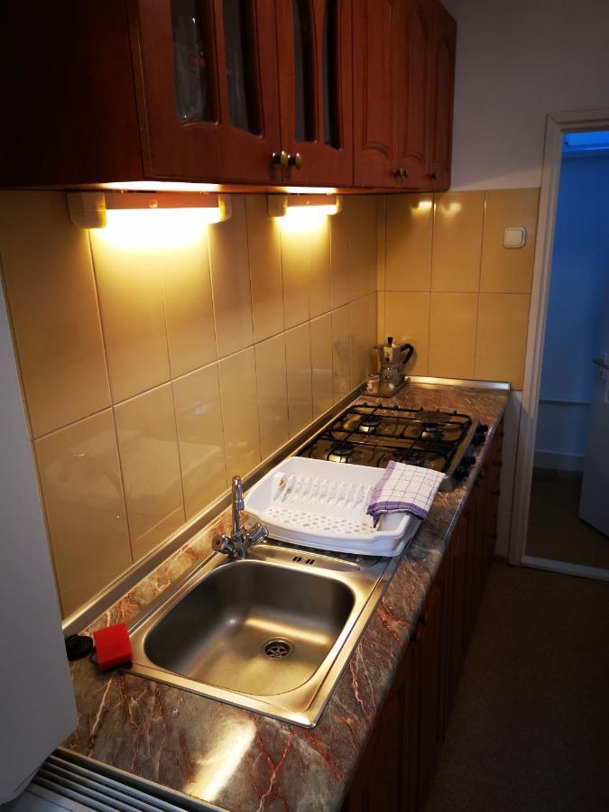 Mate Apartman Gyula Exteriör bild