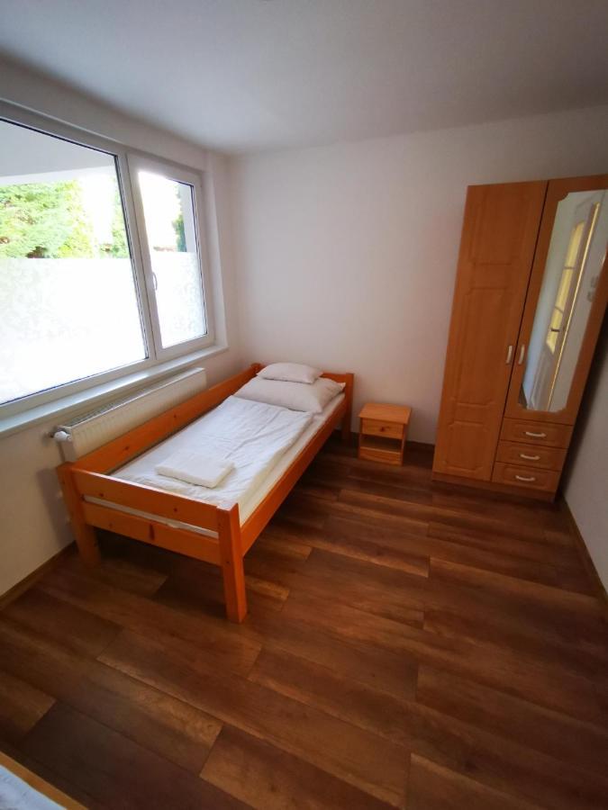 Mate Apartman Gyula Exteriör bild